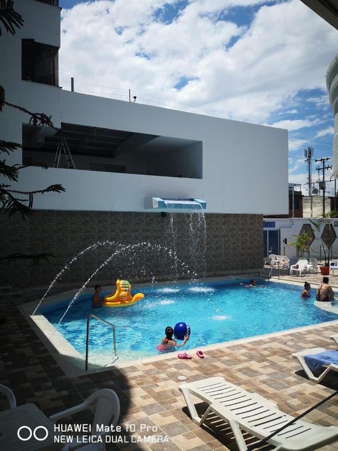 Hotel Buenos Aires Club Inn Melgar Exterior photo